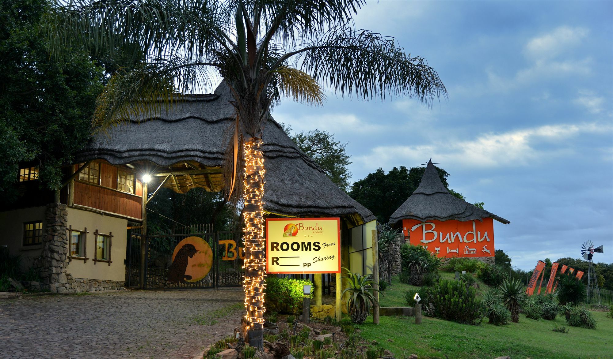 Ebundu Lodge White River Exterior photo